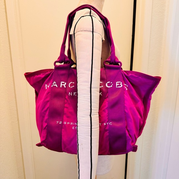 Marc Jacobs Fuchsia Tote Bag - Picture 3 of 4